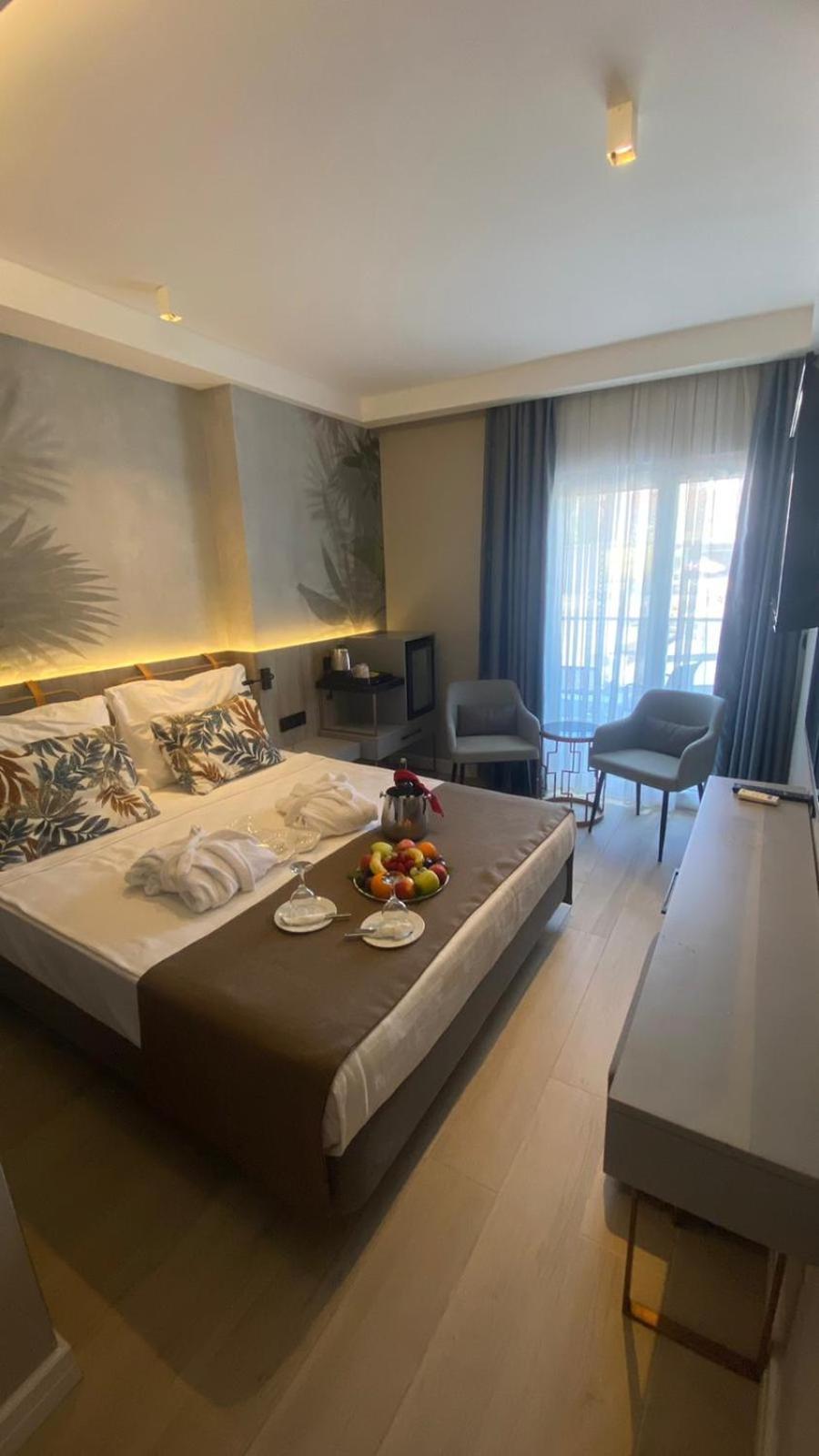 Alessia Hotel & Spa Side Buitenkant foto